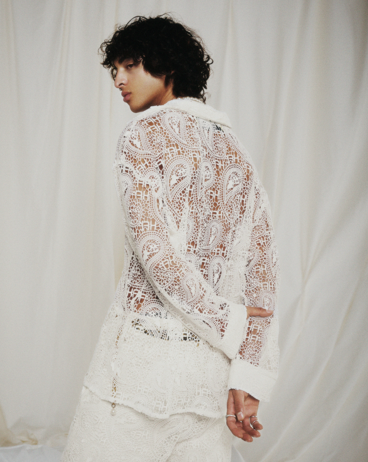 SHIRT LACE